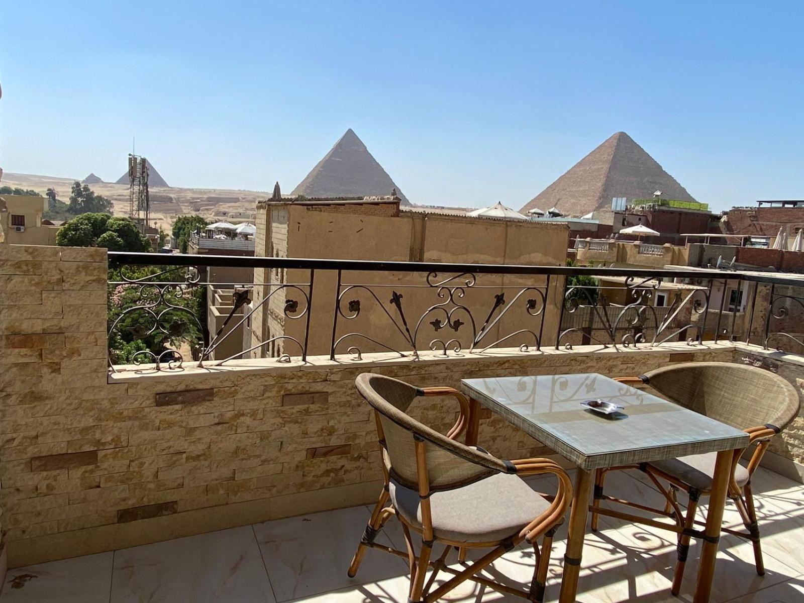 Narmer Pyramids View Kafrat al Jabal Bagian luar foto